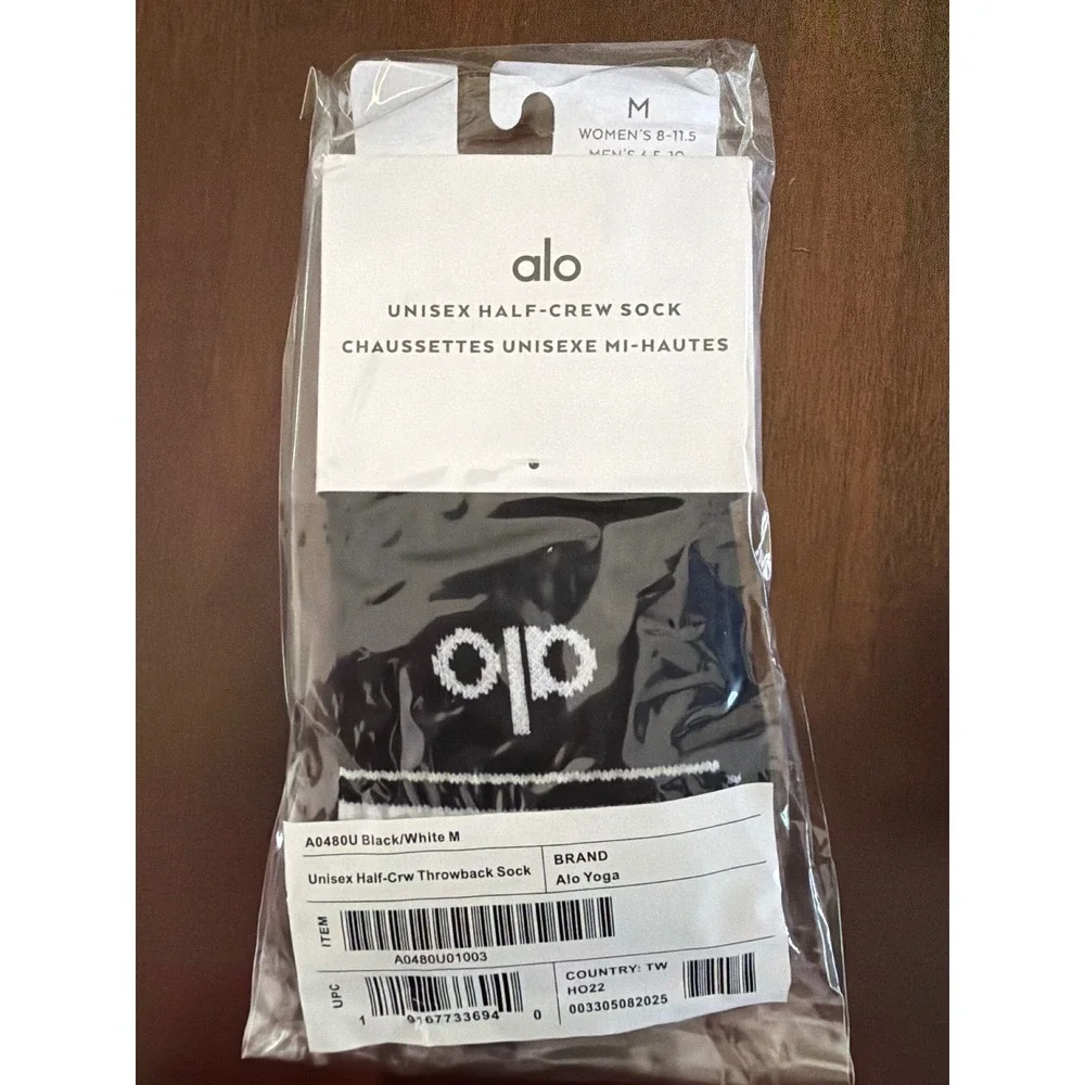 ALO Yoga Sock Half Crew Mens Womens Size M Black/White NWT Retro Athleisure